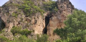 Lee más sobre el artículo Experiencia Paleolítico: Visita a la Cueva del Parpalló y menú típico