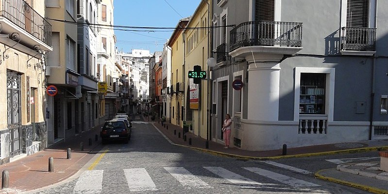 Calle Mayor de Oliva